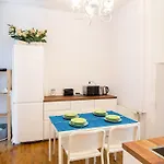 Old town 3 bedrooms apartment
