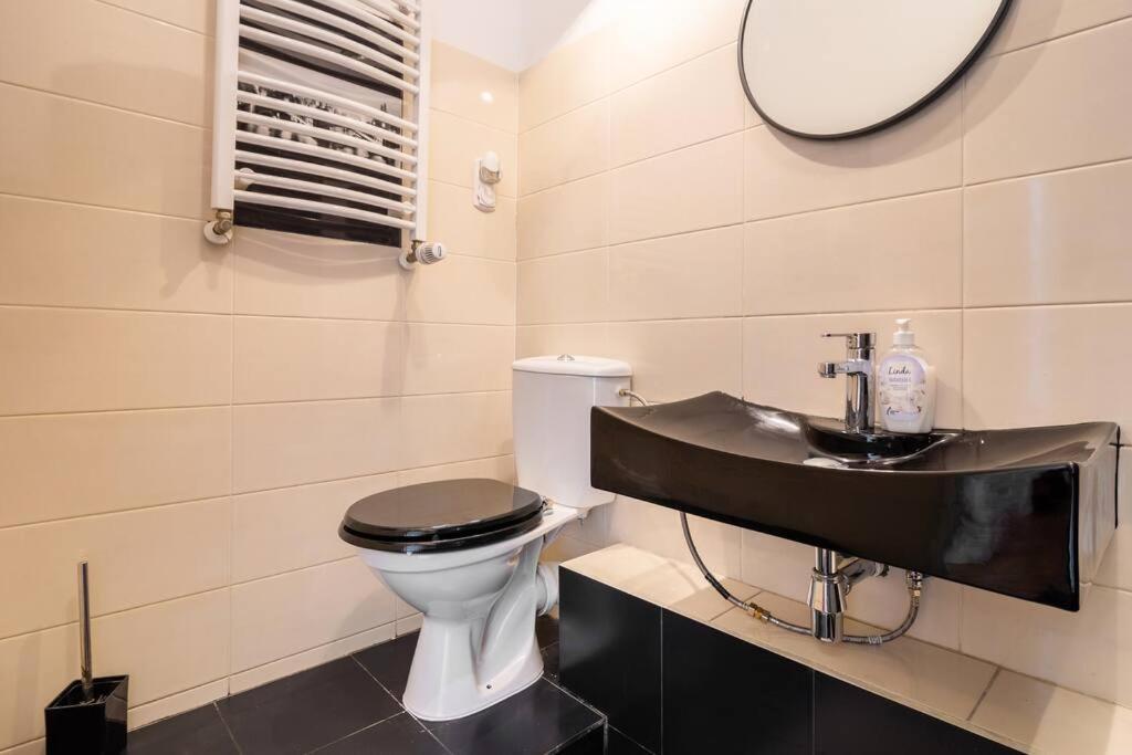 Old town 3 bedrooms apartment *