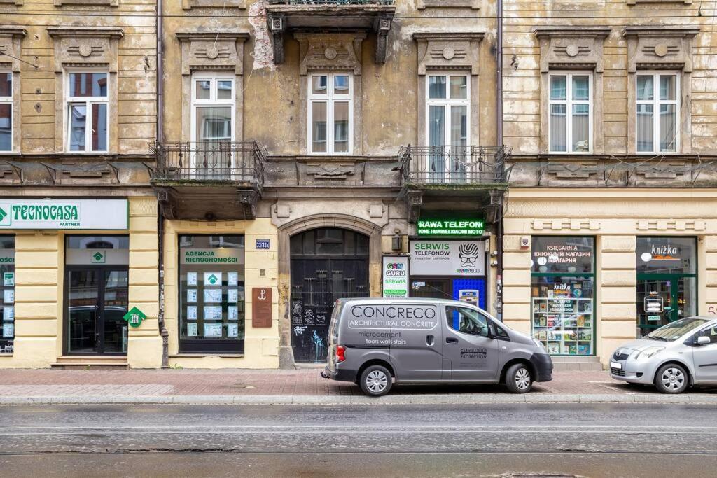 Old town 3 bedrooms apartment Appartement